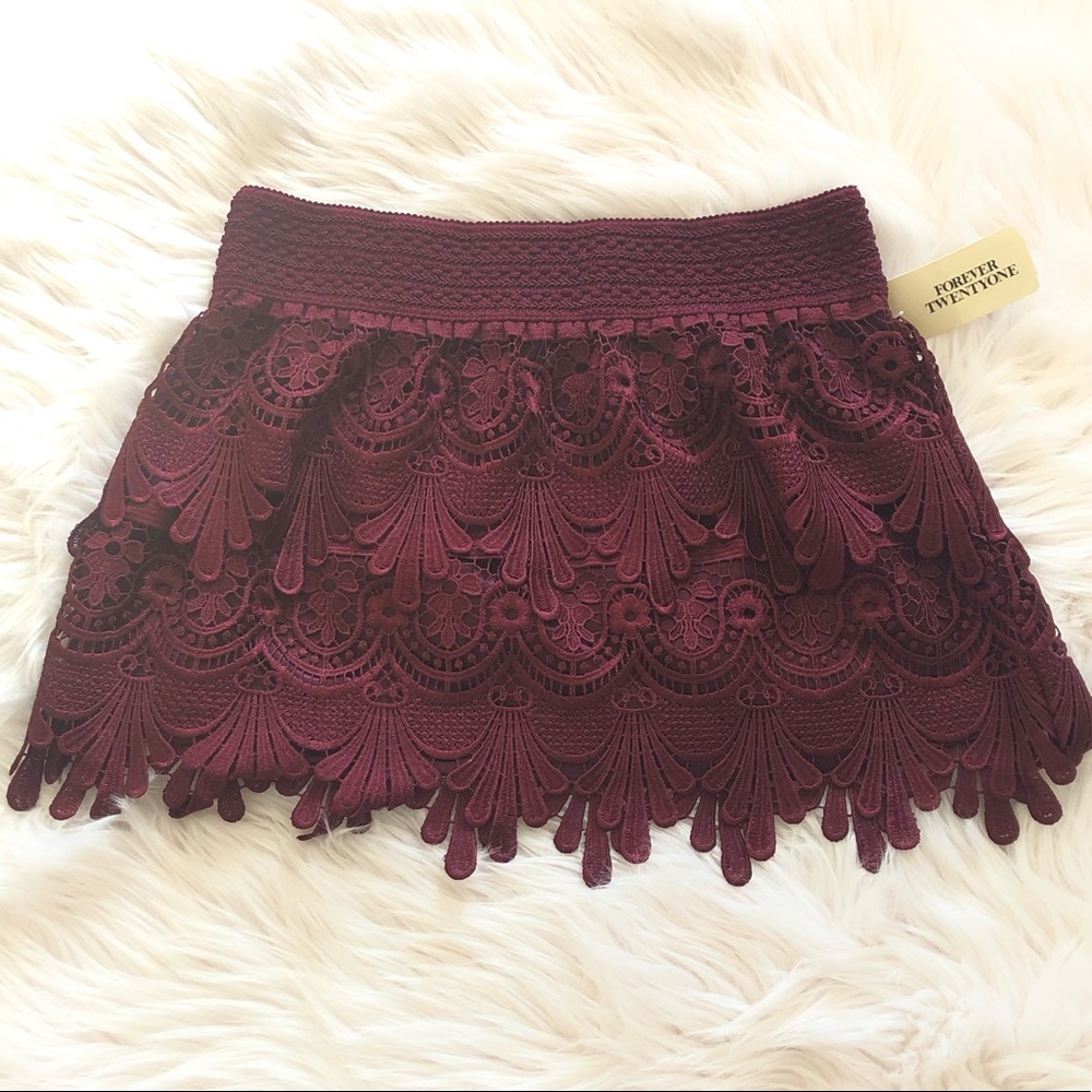 Forever 21 burgundy mini skirt
